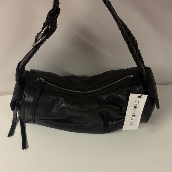 Black Leather Calvin Klein Shoulder Bag - Picture 8 of 9